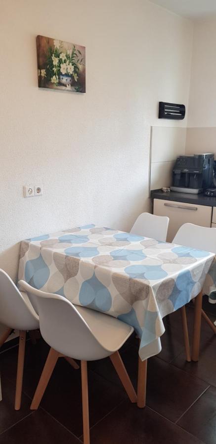 Viktoria Apartamento FDH Exterior foto